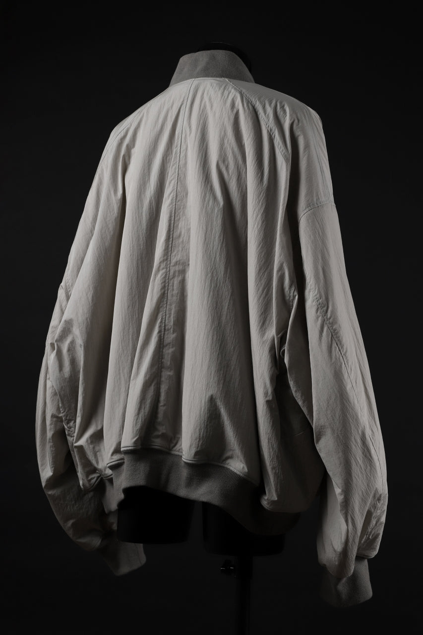 Load image into Gallery viewer, A.F ARTEFACT REVERSIBLE &quot;BOMBER&quot; MA-1 JACKET (IVORY x IVORY)