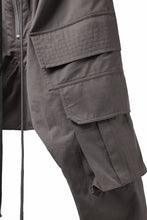 Load image into Gallery viewer, A.F ARTEFACT FRONT ZIP CARGO SAROUEL EASY PANTS (GREY)