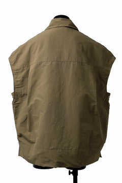 Load image into Gallery viewer, A.F ARTEFACT DOUBLE-LAYERED WORK VEST (BEIGE)