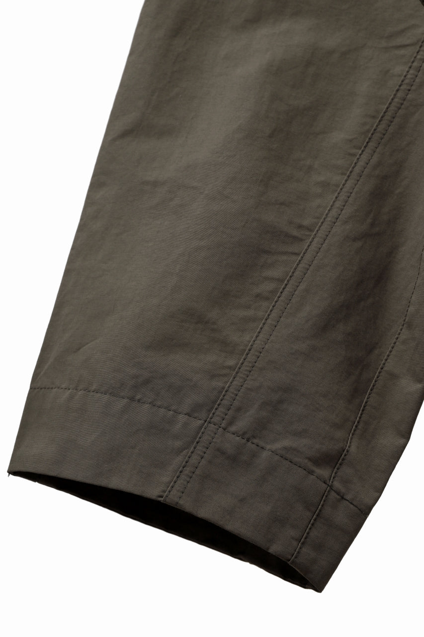 A.F ARTEFACT MILITARY SARROUEL WIDE PANTS (KHAKI)