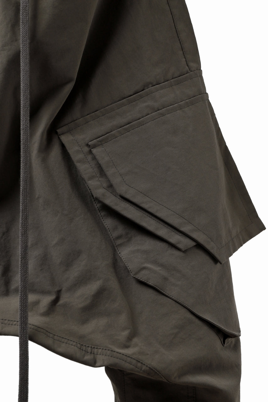 A.F ARTEFACT MILITARY SARROUEL WIDE PANTS (KHAKI)