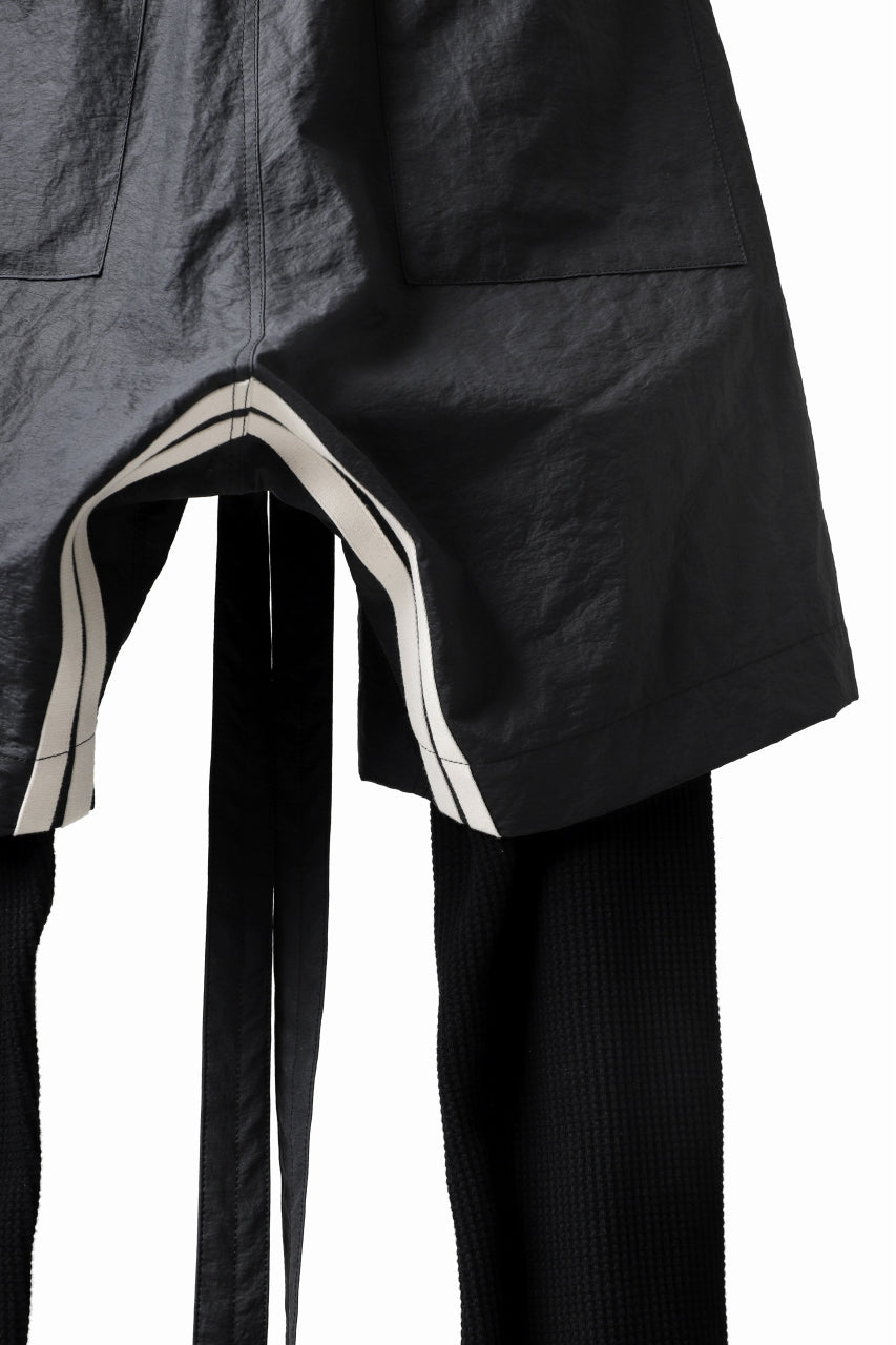 A.F ARTEFACT "Trunk-Show" SHORT LAYERED TROUSERS / SALT SHRINK NYLON & WAFFLE (BLACK)