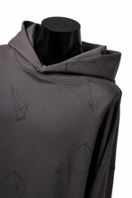 Load image into Gallery viewer, A.F ARTEFACT PYRA PATTERN PRINT SWEAT HOODIE (GREY)