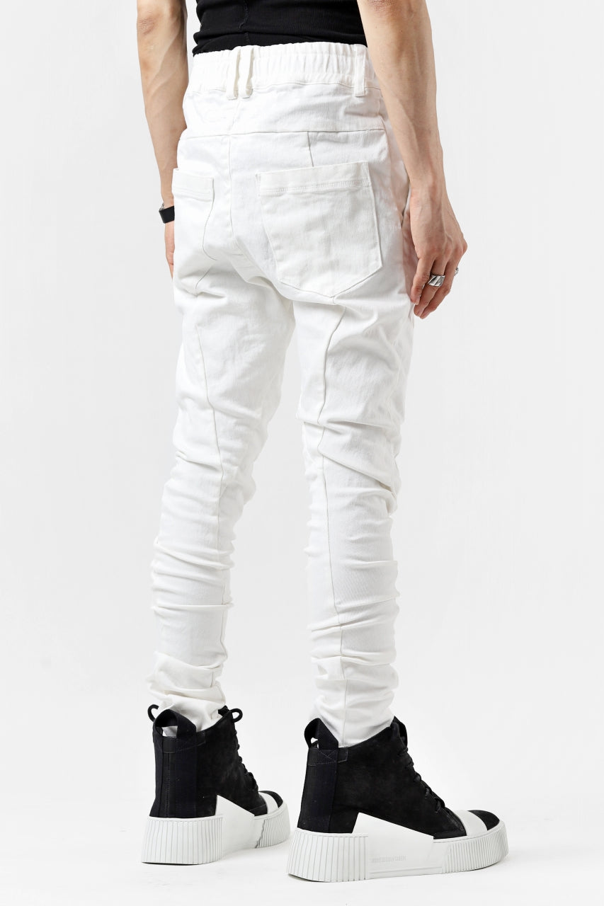 A.F ARTEFACT ANATOMICAL "3D-SKINNY" PANTS / WASHED STRETCH DENIM (WHITE)