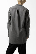 Load image into Gallery viewer, ierib deep slits long shirt / boiled waxy cotton (GREY)