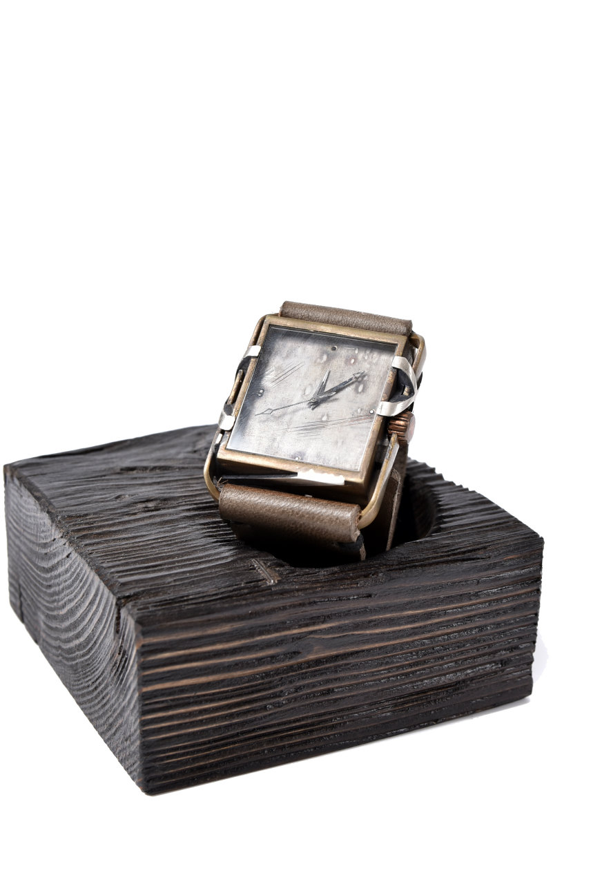 TACET x ESDE - Pyramid watch in brass with Black Diamond (Automatic)