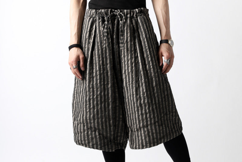 Load image into Gallery viewer, un-namable exclusive Tulip Wide Short Pants (Sarti Stripe)